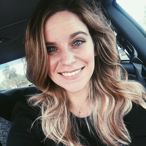 Meet your Posher, Alexis - Picture 1 of 1